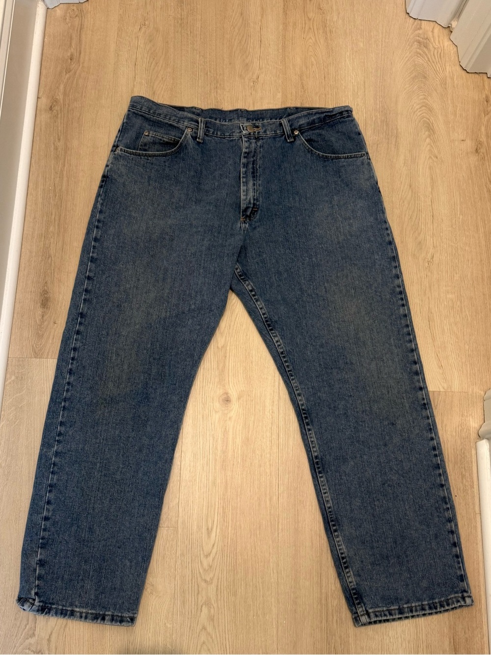 Men's Vintage Y2K Wrangler Jeans Size 38X30 Relaxed Fit Straight Leg